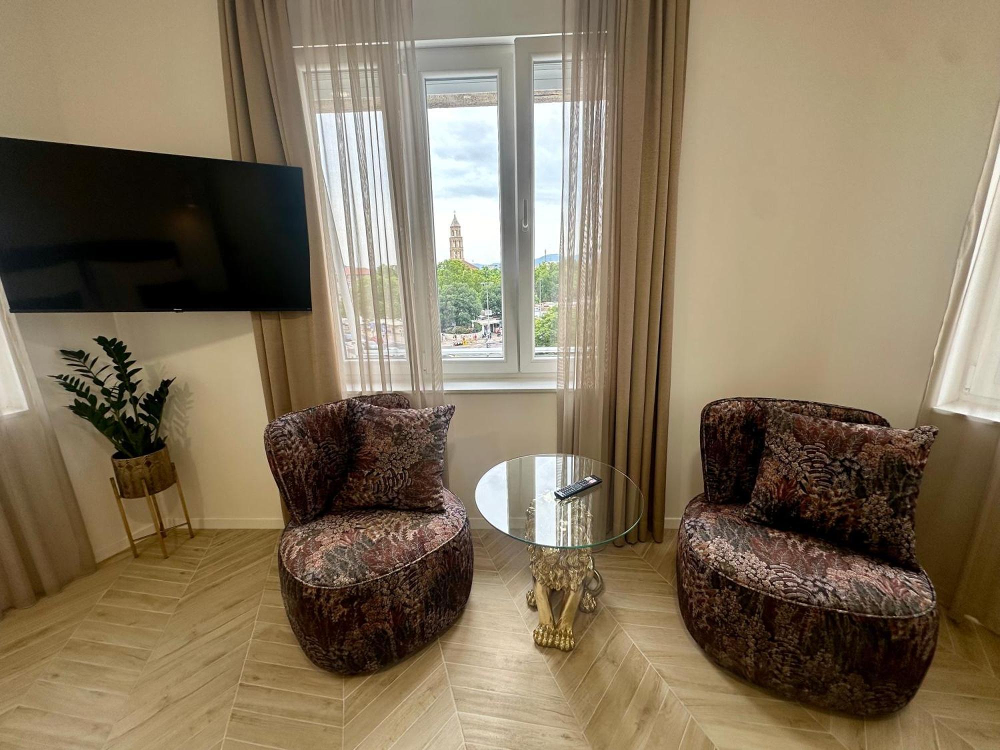 Mariani Luxury Rooms In Center Split Eksteriør bilde