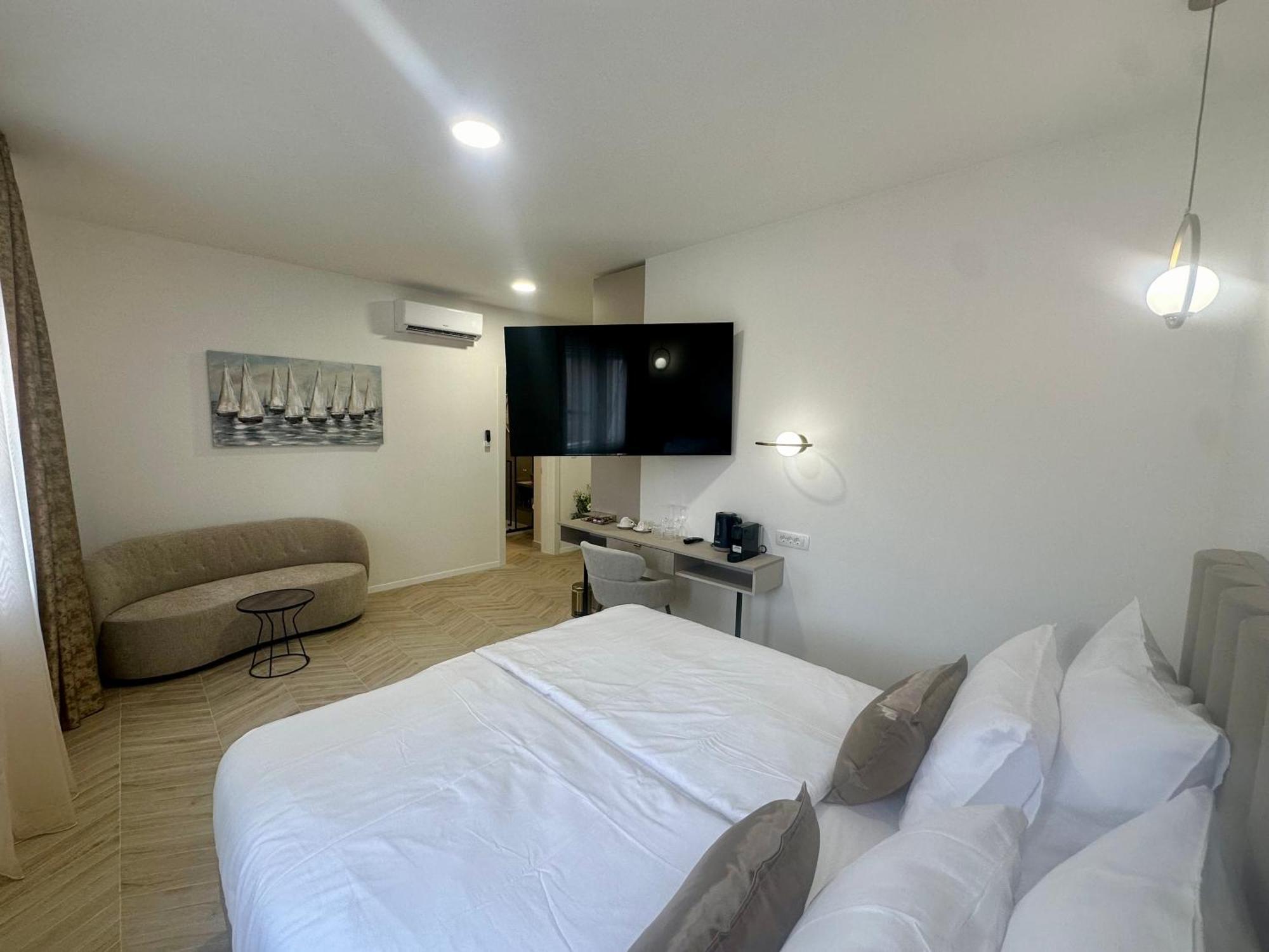 Mariani Luxury Rooms In Center Split Eksteriør bilde